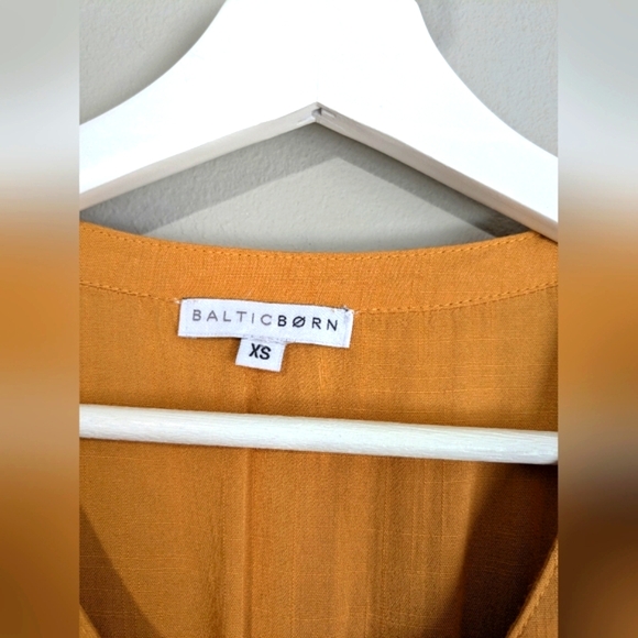 Baltic Born Cascading Ruffle Pleated Button Top Puff Sleeve Textured Front Midi - Picture 8 of 16